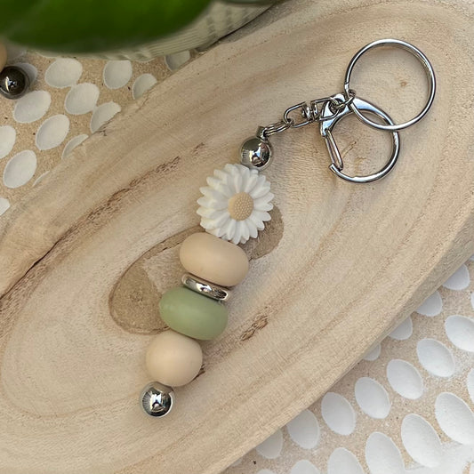Milk Daisy & Silver Keyring