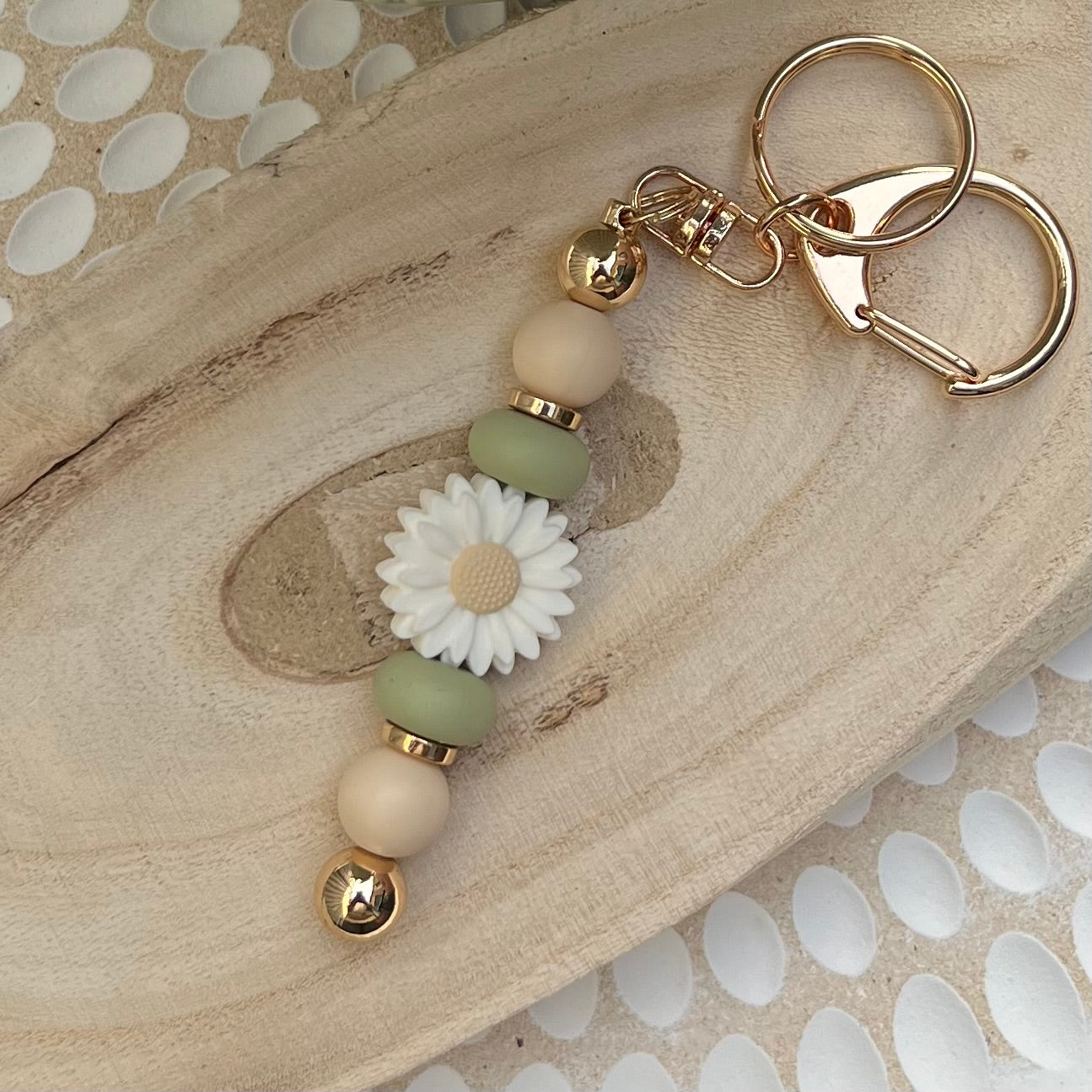 Milk Daisy & Gold Keyring